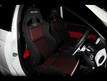 RECARO�i���J���V�[�g�j�@ABARTH�@�A�o���g595�@�c�[���Y����RECARO�i���J���j�@SR-7�@GK100�@BK/RED�@�~2�r�@����