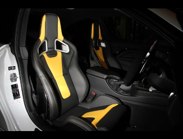 RECARO�i���J���V�[�g�j�@BMW�@M4��RECARO�i���J���j�@���ʌ���X�|�[�c�X�^�[���~�e�b�h�G�f�B�V�����@YELLOW�@�J�[�{���o�b�N�V�F���@�~2�r�@����