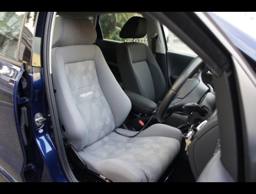 RECARO�i���J���V�[�g�j�@VW�i�t�H���N�X���[�Q���j�@POLO�@1.2TSI�@6R�Ƀ��J���@�G���S���hD�@�O���C�@����
