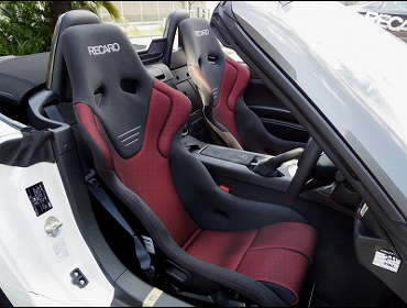 RECARO�i���J���V�[�g�j�@ABARTH 124�X�p�C�_�[�Ƀ��J���@RS-G�@GK�@BK/RED�@�~2�r�@����