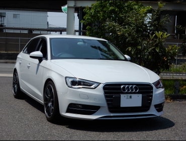Audi�@A3�@8V��RECARO�i���J���j�V�[�g����