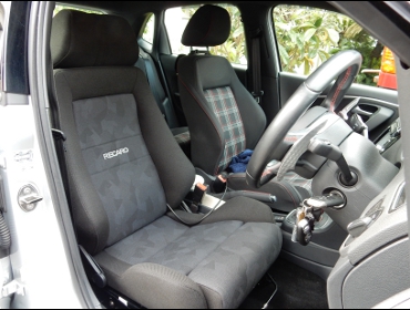 RECARO�i���J���V�[�g�j�@VW�i�t�H���N�X���[�Q���j�@�|���@1.8GTI�Ƀ��J���@�G���S���hLD�@BK�@����