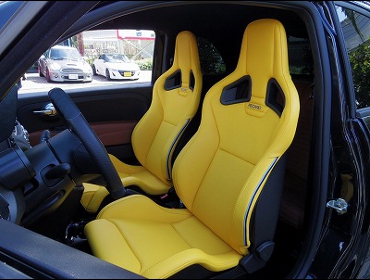 RECARO�i���J���V�[�g�j�@ABARTH�@�A�o���g595�Ƀ��J���@�X�|�[�c�X�^�[LL100H���U�[SE�@����J���[YELLOW�@�~2�r�@����