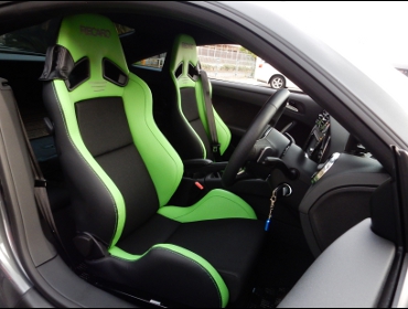 Audi�@TT�@8J��RECARO�i���J���jSR-7�@Lassic�@�V�[�g�q�[�^�[�t���@����Green�@���@SR-7F�@Lassic�@�V�[�g�q�[�^�[�t���@����Green�@�~2�r�@����