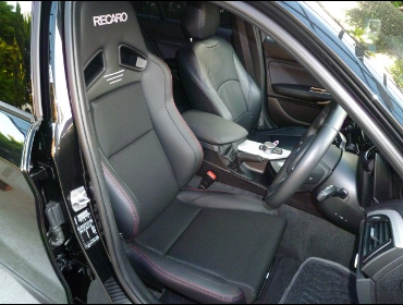 BMW�@120i M�X�|�[�c�@F20��RECARO�i���J���jSR-7F�@Lassic BK���U�[�@����
