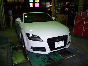 Audi�@TT���[�h�X�^�[�@8J��RECARO�i���J���j�V�[�g����