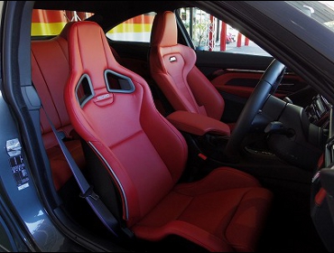 BMW�@M4�@�Ɂ@RECARO�i���J���j�@�X�|�[�c�X�^�[LL100H���U�[SE�@RED�@����
