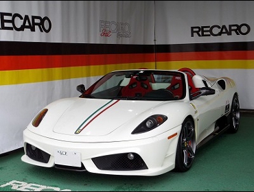 FERRARI�i�t�F���[���j�@�X�N�[�f���A�E�X�p�C�_�[16M�@�Ɂ@RECARO�i���J���j�V�[�g����