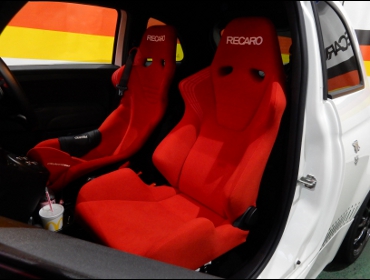 ABARTH�@595�@�Ɂ@RECARO�i���J���j�V�[�g�@TS-GS�@RED�@���@SR-6�@KK100S�@RED�@����
