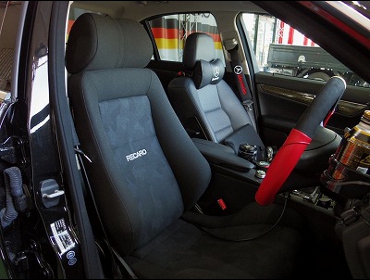 Mercedes Benz�i�����Z�f�X�x���c�j�@C�@W204�@�Ɂ@RECARO�i���J���j�@�G���S���hD�@BK�@����