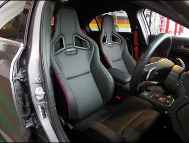 Mercedes Benz�i�����Z�f�X�x���c�j�@A45�@AMG�@W176�@�Ɂ@RECARO�i���J���j�@�X�|�[�c�X�^�[LL100H���U�[SE�@BK���U�[/RED�X�e�b�`�@�~2�r�@����
