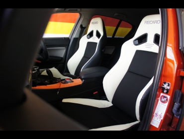 BMW�@F20�@�Ɂ@RECARO�i���J���j�@SR-7�@Lassic�@�z���C�g�@���@SR-7F�@Lassic �z���C�g�@����