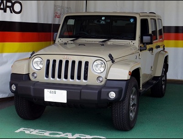 Jeep�@�����O���[�i2018�N�j�@�Ɂ@RECARO�i���J���j�V�[�g����