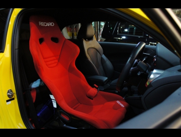 RECARO�i���J���V�[�g�j�@Audi�@�Ɂ@RECARO�i���J���j�@RS-GS�@RED�@����