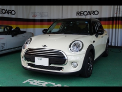 RECARO�i���J���V�[�g�j�@BMW�@MINI�@F55�@�Ɂ@���J���@SR-7F�@GK100�@BK/SIL�@�A�[�����X�g�t���@�~2�r�@����