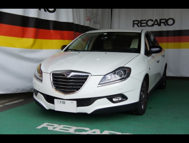 �����`�A�@�f���^3�@���n���h���ԁi2014�N�j�@�Ɂ@RECARO�i���J���j�@�X�|�[�c�X�^�[LL100H���U�[SE�@�z���C�g���U�[�@BK/SIL���C���@����