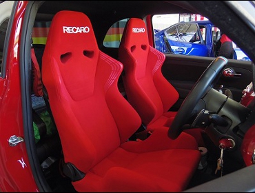 ABARTH�@595�@�c�[���Y���@�Ɂ@RECARO�i���J���j�@SR-6�@KK100S�@RED�@�~2�r�@����