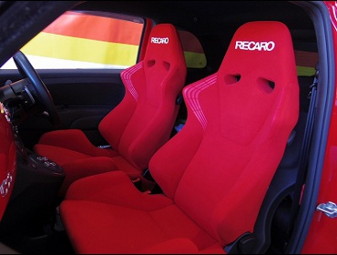 ABARTH�@595�@�c�[���Y���@�Ɂ@RECARO�i���J���j�@SR-6�@KK100S�@RED�@�~2�r�@����