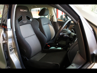 VW�i�t�H���N�X���[�Q���j�@�N���X�|���@6RCJ2W�i2015�N�j�@�Ɂ@RECARO�i���J���j�@SR-7F�@GK100�@BK/SIL�@A/R�^�C�v�@����