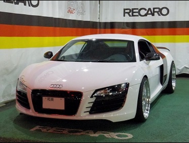 Audi�@R8�@42BYHF�i2008�N12���j�@�Ɂ@RECARO�i���J���j�@�X�|�[�c�X�^�[�@���~�e�b�h�G�f�B�V�����@RED�@���@�N���X�X�|�[�c�X�^�[�@���~�e�b�h�G�f�B�V�����@RED�@����