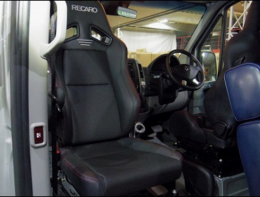 RECARO�i���J���V�[�g�j�@Mercedes Benz�i�����Z�f�X�x���c�j�@�X�v�����^�[519�i2013�N�j�@�Ɂ@RECARO�i���J���j�@SR-7�@Lassic�@BK�@���@SR-7F�@Lassic BK�iA/R�j�@����