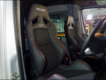RECARO�i���J���V�[�g�j�@Mercedes Benz�i�����Z�f�X�x���c�j�@�X�v�����^�[519�i2013�N�j�@�Ɂ@RECARO�i���J���j�@SR-7�@Lassic�@BK�@���@SR-7F�@Lassic BK�iA/R�j�@����