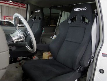 RECARO�i���J���V�[�g�j�@�V�{���[�@�^�z�[�@�Ɂ@RECARO�i���J���j�@SR-7F�@KK100�@BK�@�A�[�����X�g�t���@�~���E�@����