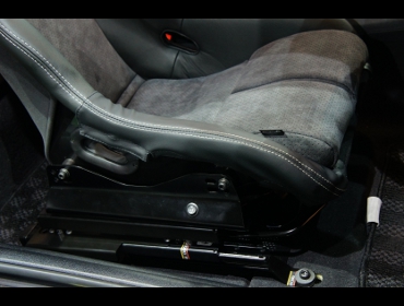 BMW�@135i�@E82�i2011�N�j�@�Ɂ@RECARO�i���J���j�@RS-G�@CL�@�V�[�g�q�[�^�[�t���@����