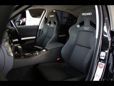 BMW�@320i�@E90�i2010�N���j�@�Ɂ@RECARO�i���J���j�@SR-7�@GK100�@BK/BK�@���@SR-7F�@GK100�@BK/BK�@����