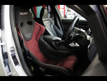 BMW�@F80�@M3�i2015�N�j�@�Ɂ@RECARO�i���J���j�@TS-G�@GK�@BK/RED�@����