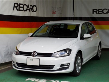 VW�@�S���t7�i2015�N�j�@�Ɂ@RECARO�i���J���j�@SR-7�@KK100�@BK�@����