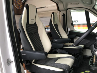 �t�B�A�b�g�@DUCATO�i�f���J�g�j�L�����s���O�@�Ɂ@RECARO�i���J���j�@LX-F�@IL110H�@���@�A�[�����X�g�@���r�@�~�@���E�@����