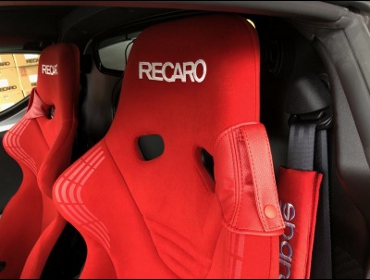 �A���t�@�����I�@4C�i2016�N�j�@�Ɂ@RECARO�i���J���j�@RS-GS�@RED�@�V�[�g�q�[�^�[�t���@�~���E�@����