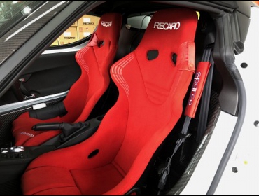 �A���t�@�����I�@4C�i2016�N�j�@�Ɂ@RECARO�i���J���j�@RS-GS�@RED�@�V�[�g�q�[�^�[�t���@�~���E�@����