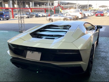 �����{���M�[�j�iLAMBORGHINI�j�@�A���F���^�h�[���iAventador�j�@�Ɂ@RECARO�i���J���v�j�@TS-G�@GK�@BK/SIL�@�~���E�@����