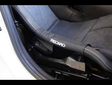 BMW�@1�V���[�Y�@�e20�i2002�N3���j�@�Ɂ@RECARO�i���J���j�@RS-G�@CL�@����