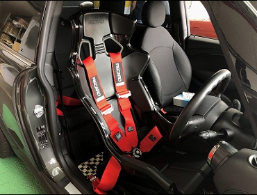 BMW�@�~�j�N�[�p�[S�@R56�i2011�N�j�@�Ɂ@RECARO�i���J���j�@PRO�@RACER�@RMS�@2700G�@����