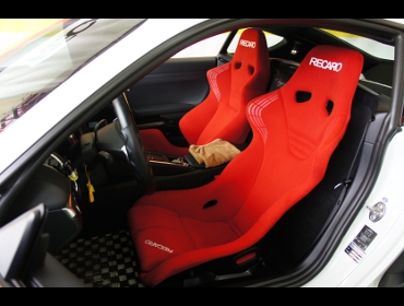 �|���V�F�@�P�C�}���@981�i2015�N�j�@�Ɂ@RECARO�i���J���j�@RS-GS�@RED�@���@SR-6�@KK100S�@RED�@����