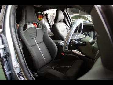 �{���{�@V60�i2015�N�j�@�Ɂ@RECARO�i���J���j�@�X�|�[�c�X�^�[�@GK100H�@BK�@����