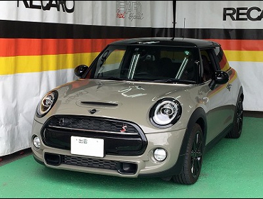 BMW�@�~�j�N�[�p�[SD�@F56�i2019�N�j�@�Ɂ@RECARO�i���J���j�@SR-7F�@GU100�@�u���E���@�~���E�@����