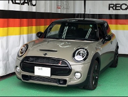 BMW�@�~�j�N�[�p�[SD�@F56�i2019�N�j�@�Ɂ@RECARO�i���J���j�@SR-7F�@GU100�@�u���E���@�~���E�@����