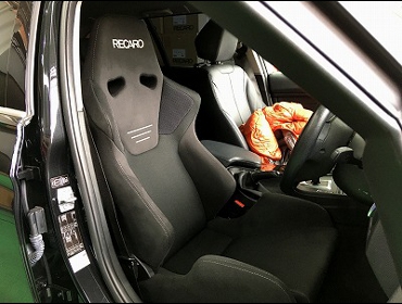 BMW�@3�c�[�����O�@F31�i2013�N�j�@�Ɂ@RECARO�i���J���j�@SR-6�@GK100S�@BK/BK�@����