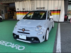 ABARTH�@595�i2020�N�j�@�Ɂ@RECARO�i���J���j�@SR-7�@GK100�@BK/RED�@����