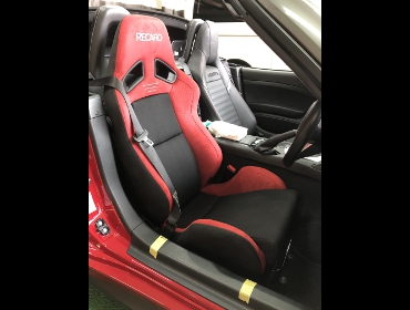 FIAT�@�A�o���g124�X�p�C�_�[�@NF2EK�i2018�N�j�@�Ɂ@RECARO�i���J���j�@SR-7�@GU100H�@RED�@�V�[�g�q�[�^�[�t���@����