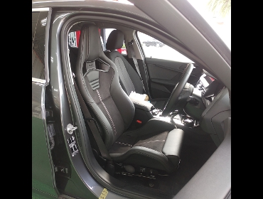 BMW�@118d�@F40�i2020�N�j�@�Ɂ@RECARO�i���J���j�@�X�|�[�c�X�^�[�@CL210H�@BK�@����