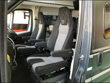 FIAT�@DUCATO�@ADRIA�@TWIN.S.600�i2021�N�j�@�Ɂ@RECARO�i���J���j�@LX-F�@WU100�@BK�@�A�[�����X�g�t���i�L���v�e���V�[�g�j�@�~���E�@����