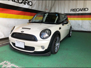 BMW�@MINI�@R56�i2009�N�j�@�Ɂ@RECARO�i���J���j�@RS-G�@GK�@BK/BK�@����