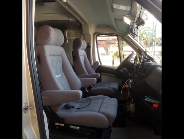 FIAT�@�f���J�g�@�L�����s���O�A�h���A�c�C��640SHX�i2016�N�j�@�Ɂ@RECARO�i���J���i���J���j�@�G���S���hMV�@�O���C�@���A�[�����X�g�i�L���v�e���V�[�g�j�@�~���E�@����