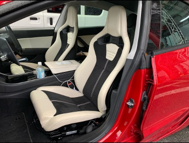 TESLA�i�e�X���j�@Model3�@�Ɂ@RECARO�i���J���j�@�N���X�X�|�[�c�X�^�[CL210H�@�A�C�{���[�@�~���E�@����