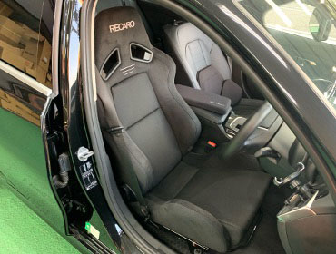 BMW�@320i�@G21�i2020�N�j�@�Ɂ@RECARO�i���J���j�@SR-7�@GU100�@BK�@����